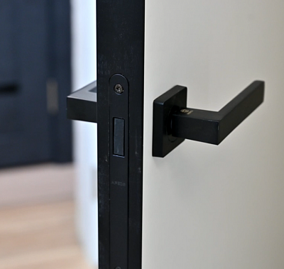 Двери с алюминиевой кромкой Двери с алюминиевой кромкой